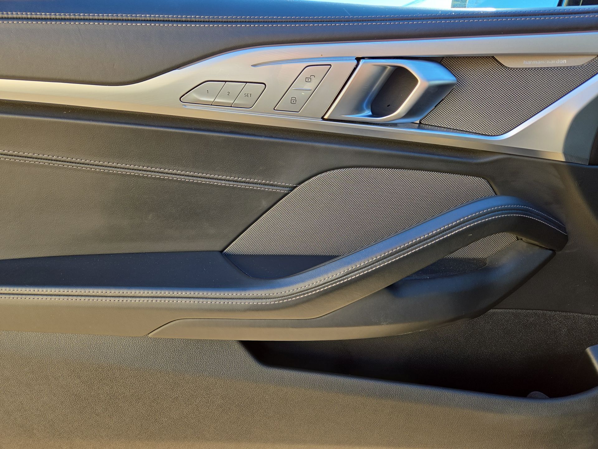 2025 BMW 8 Series 840i - Photo 15