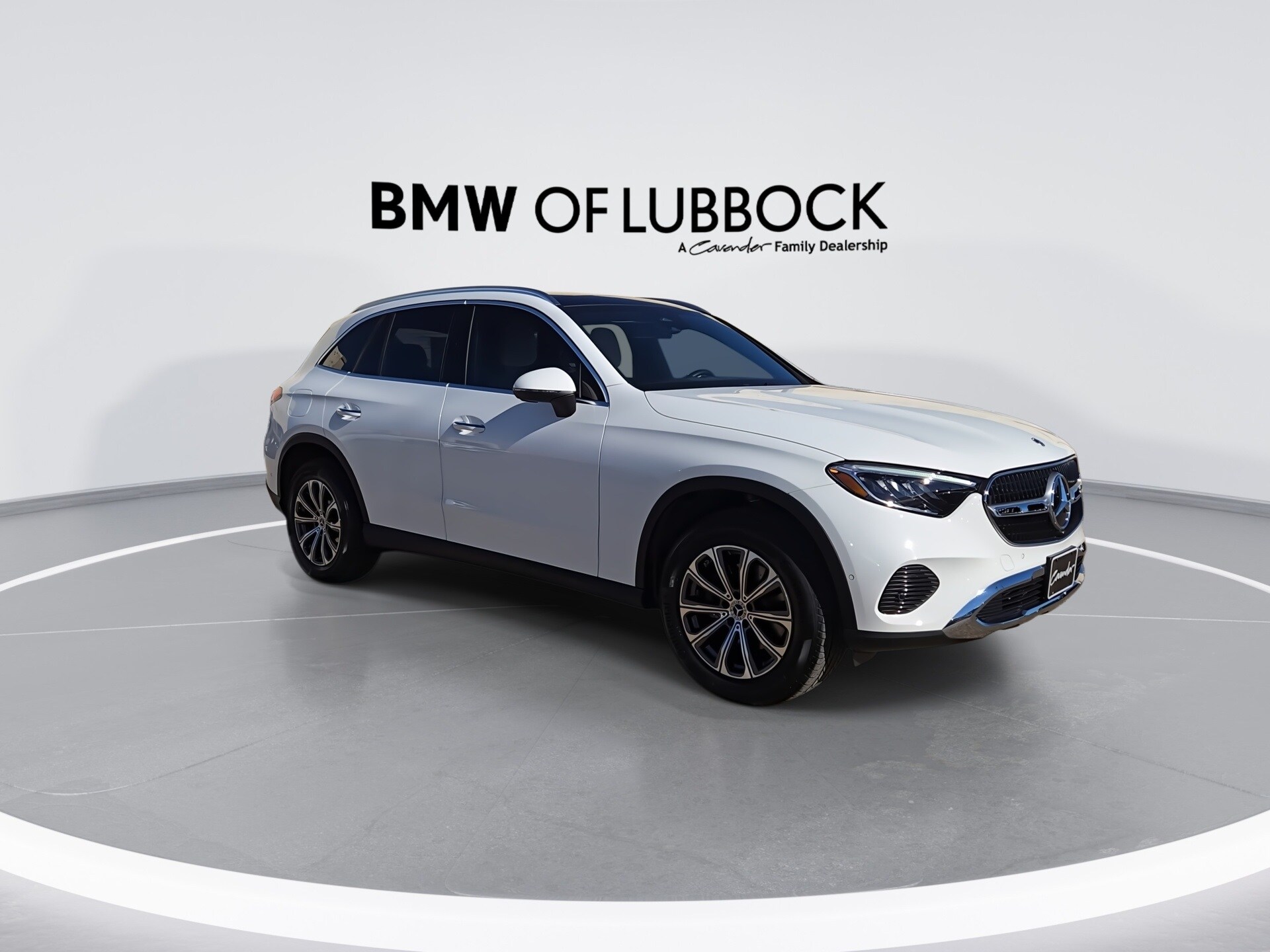 2025 Mercedes Benz GLC 300 4MATIC photo 2