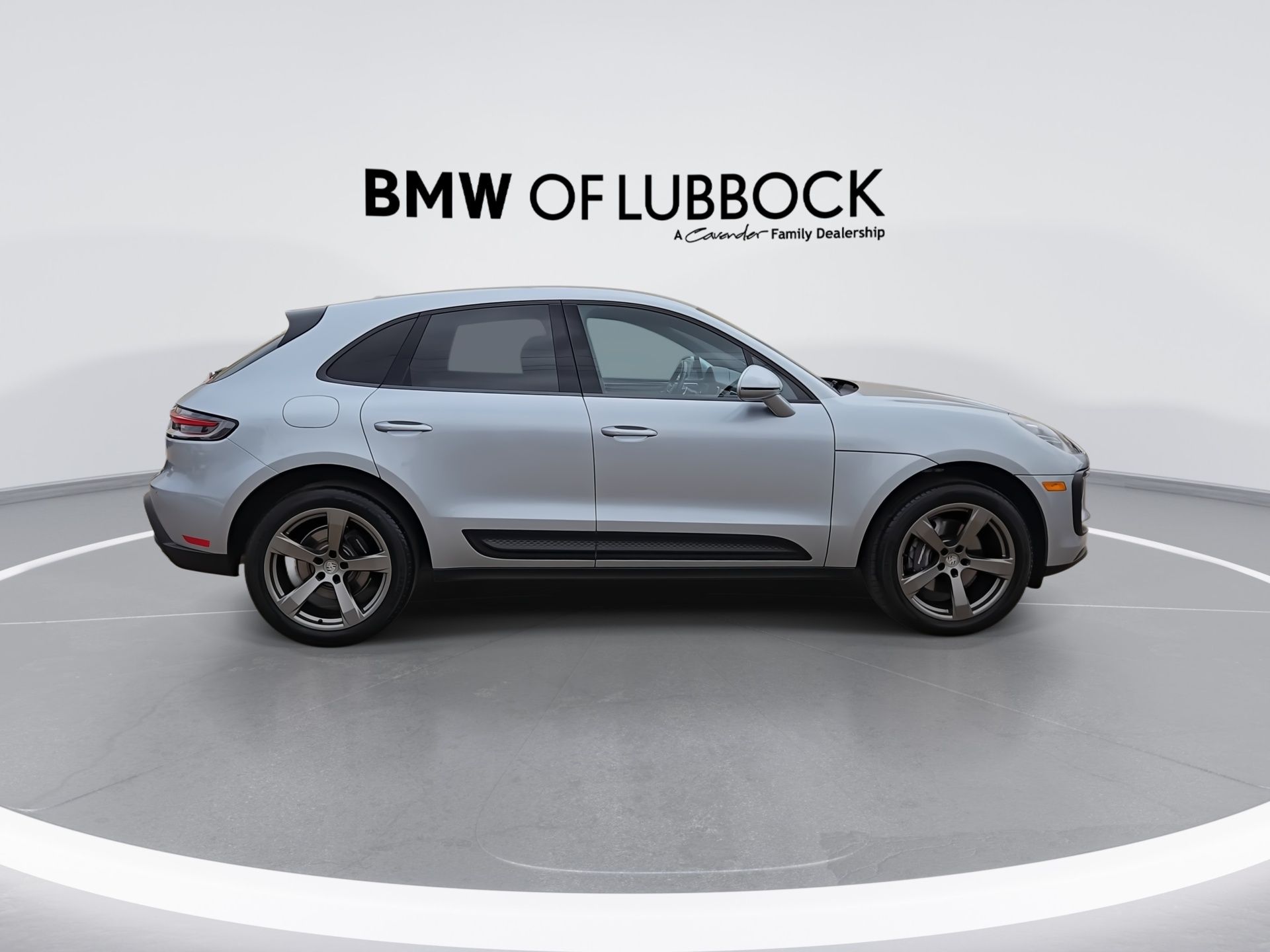 2025 Porsche Macan Base - Photo 9