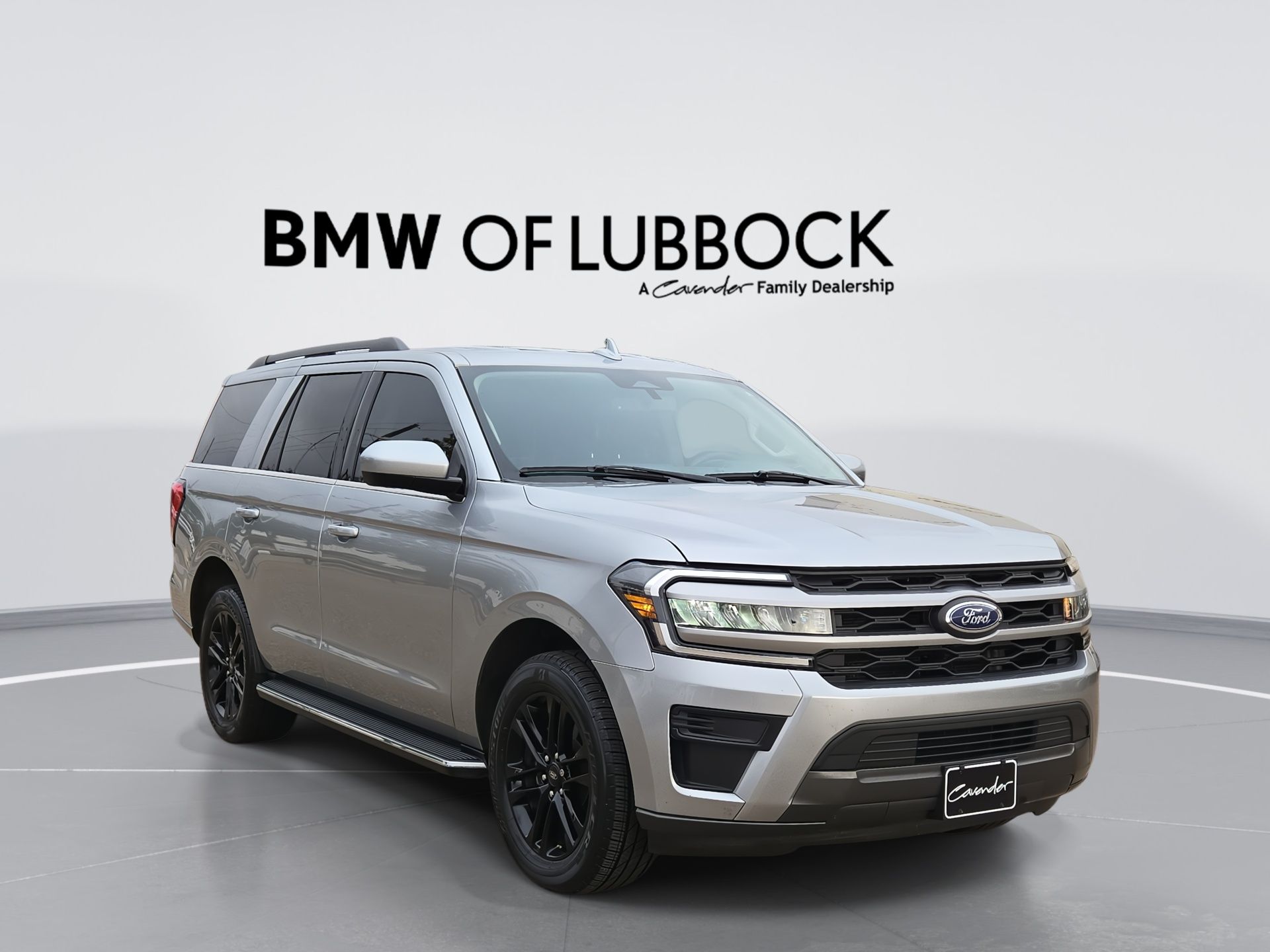 2022 Ford Expedition XLT's photo
