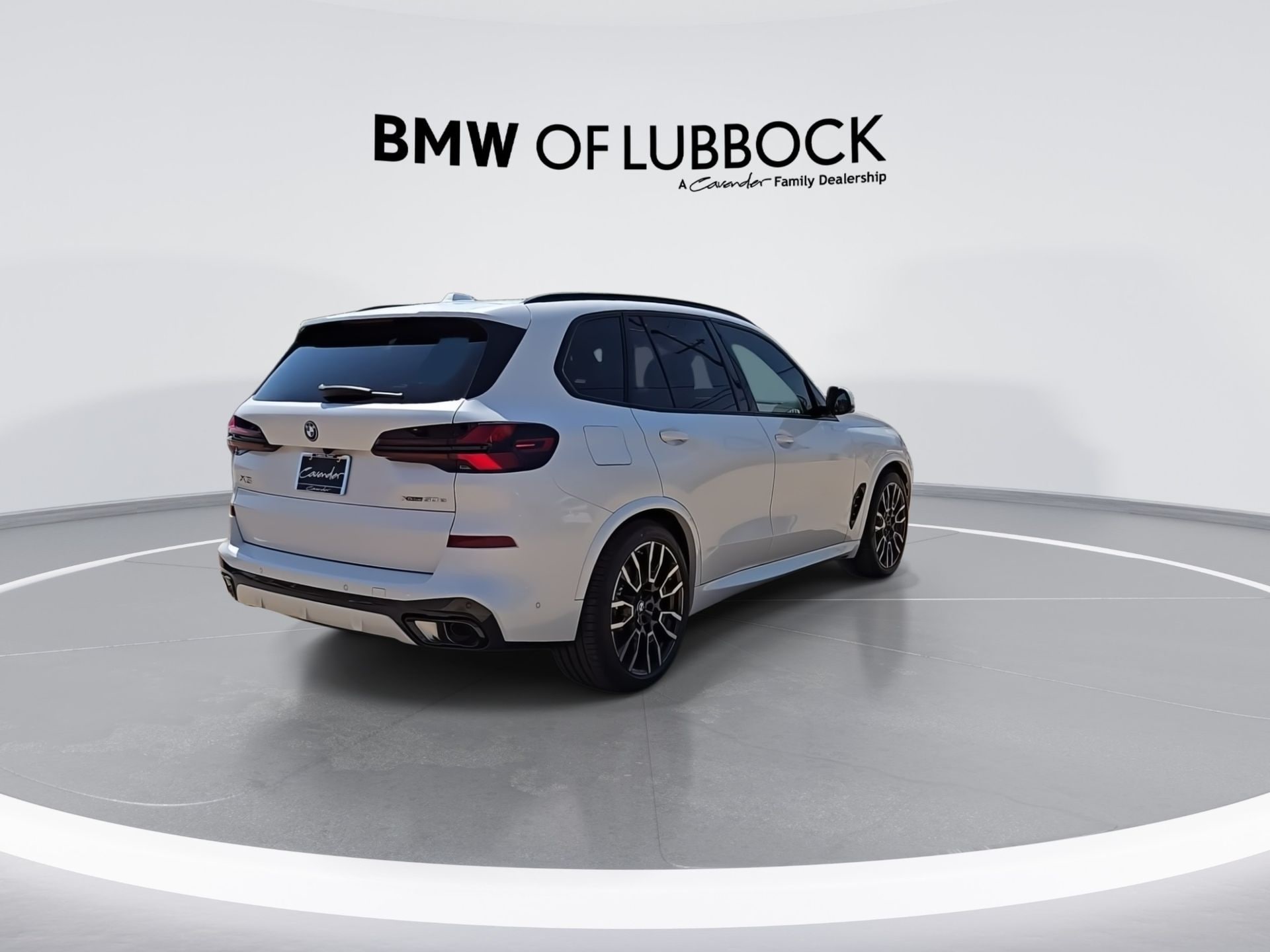 2026 BMW X5 50e - Photo 8
