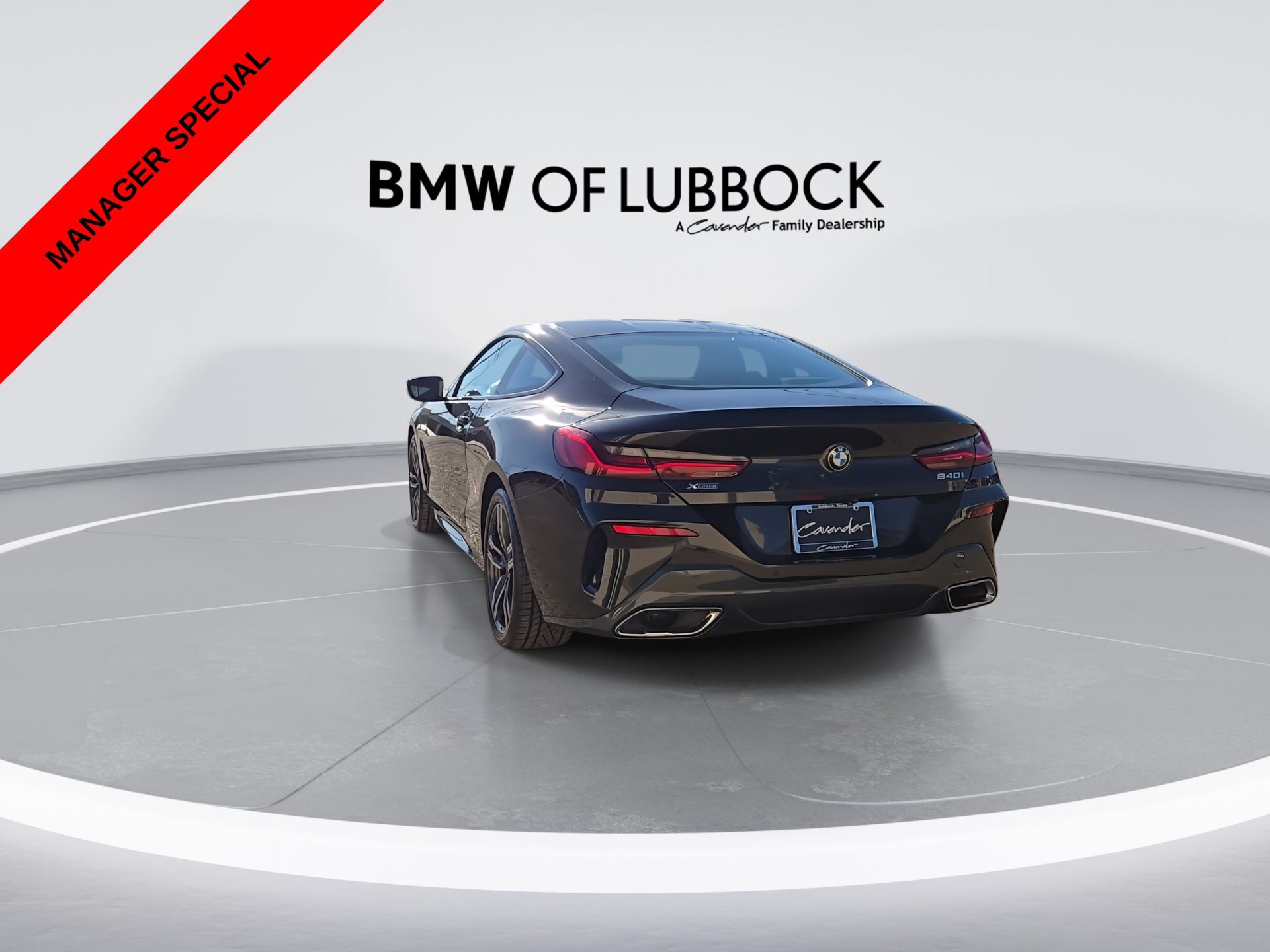 2025 BMW 8 Series 840i - Photo 7