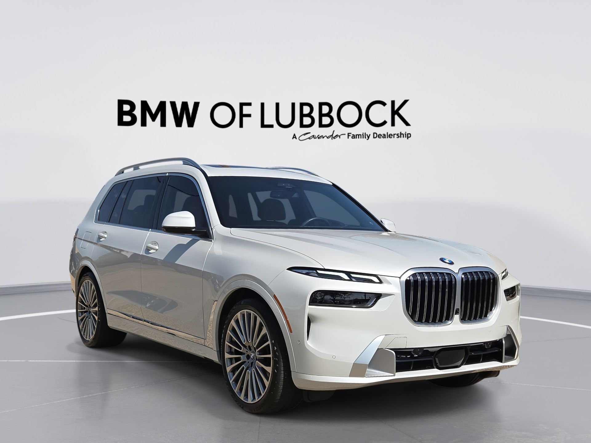 Mineral White Metallic 2026 BMW X7 SUV / Crossover All-Wheel Drive 8-Speed Automatic