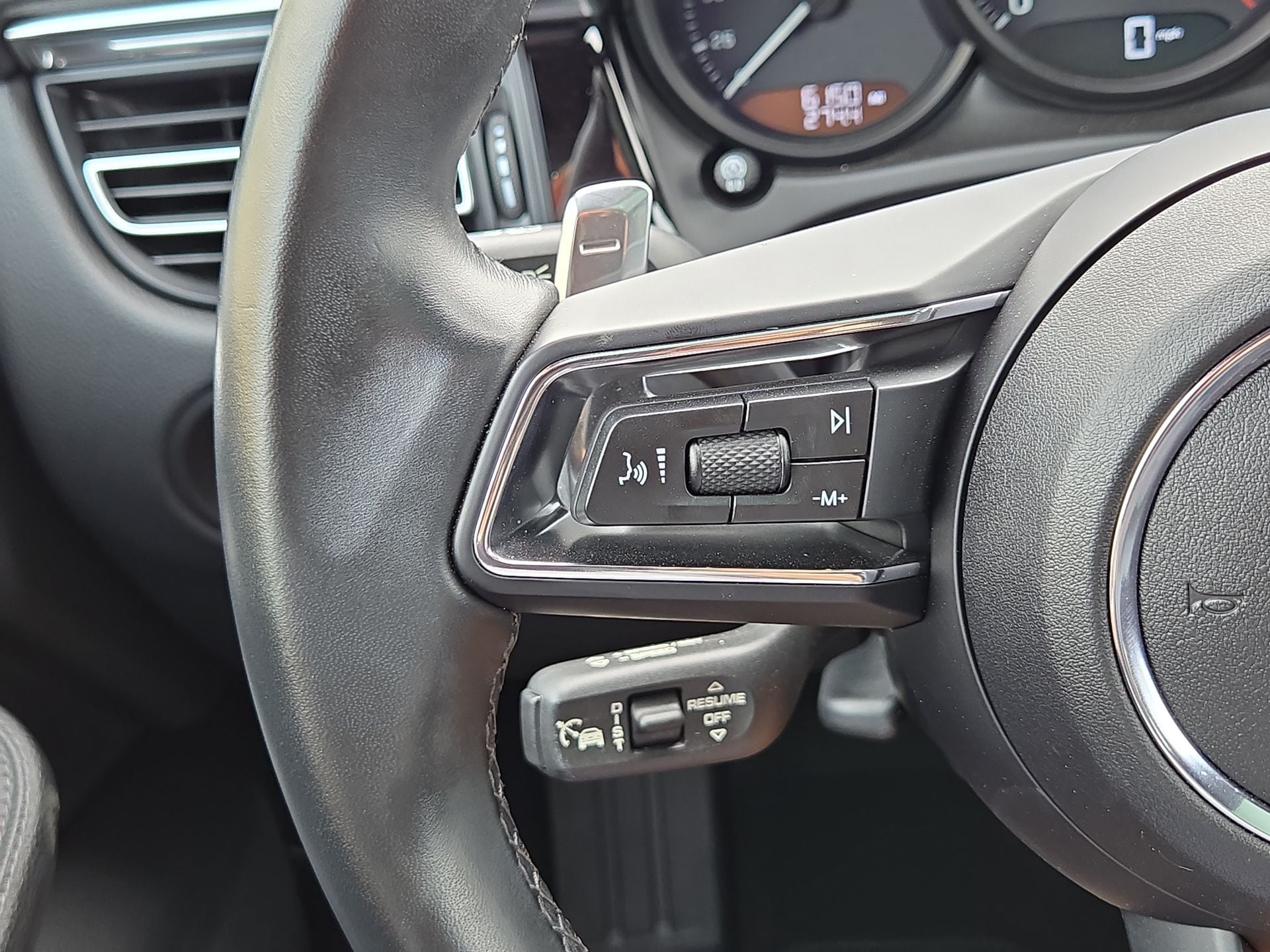 2025 Porsche Macan Base - Photo 21