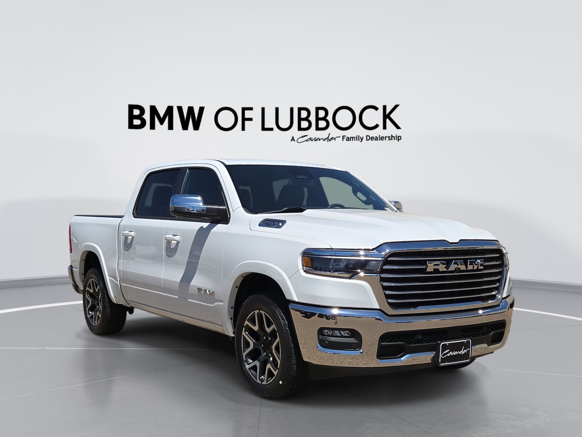 2025 RAM 1500 Laramie 4x4 Crew Cab 5'7's photo