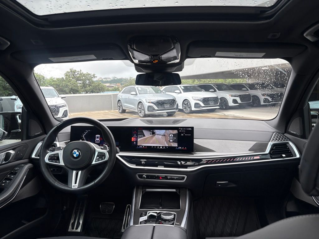 2026 BMW X5 M60i - Photo 16