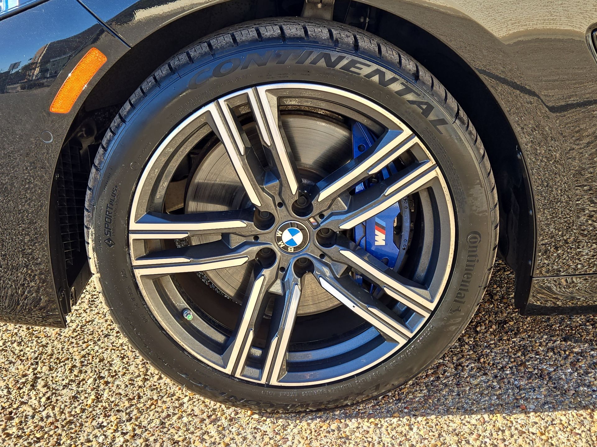 2025 BMW 8 Series 840i - Photo 11