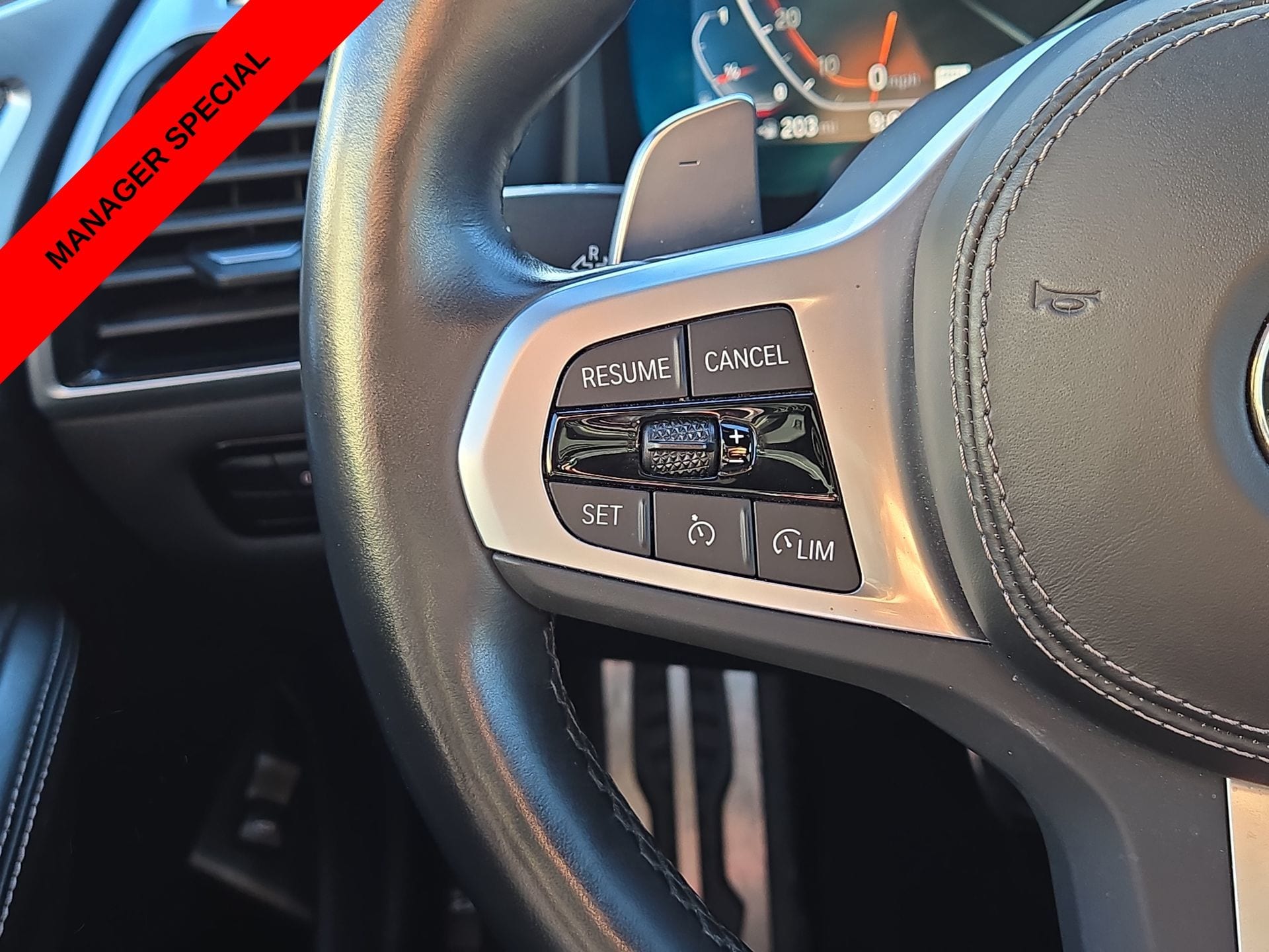 2025 BMW 8 Series 840i - Photo 21
