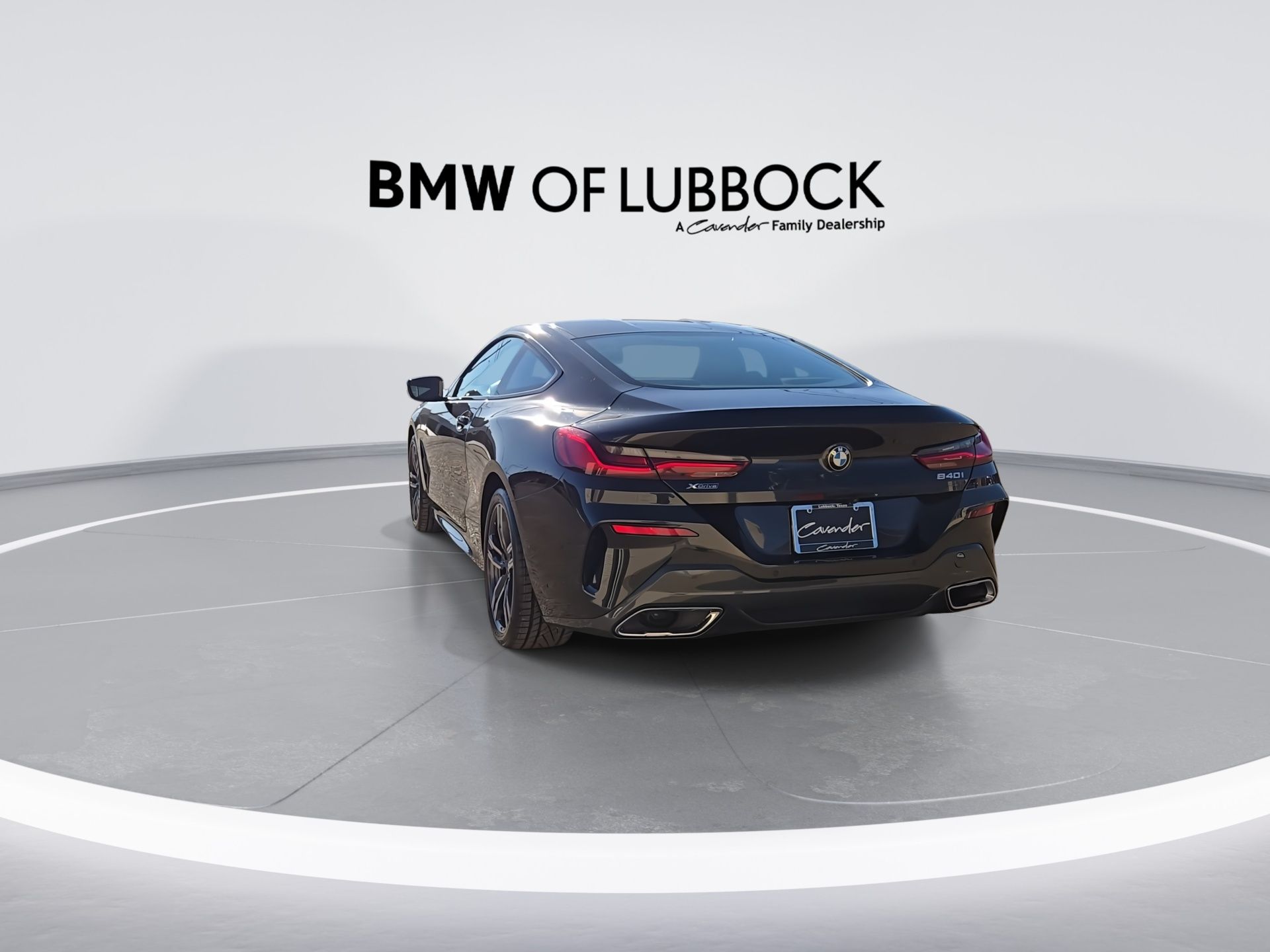 2025 BMW 8 Series 840i - Photo 7