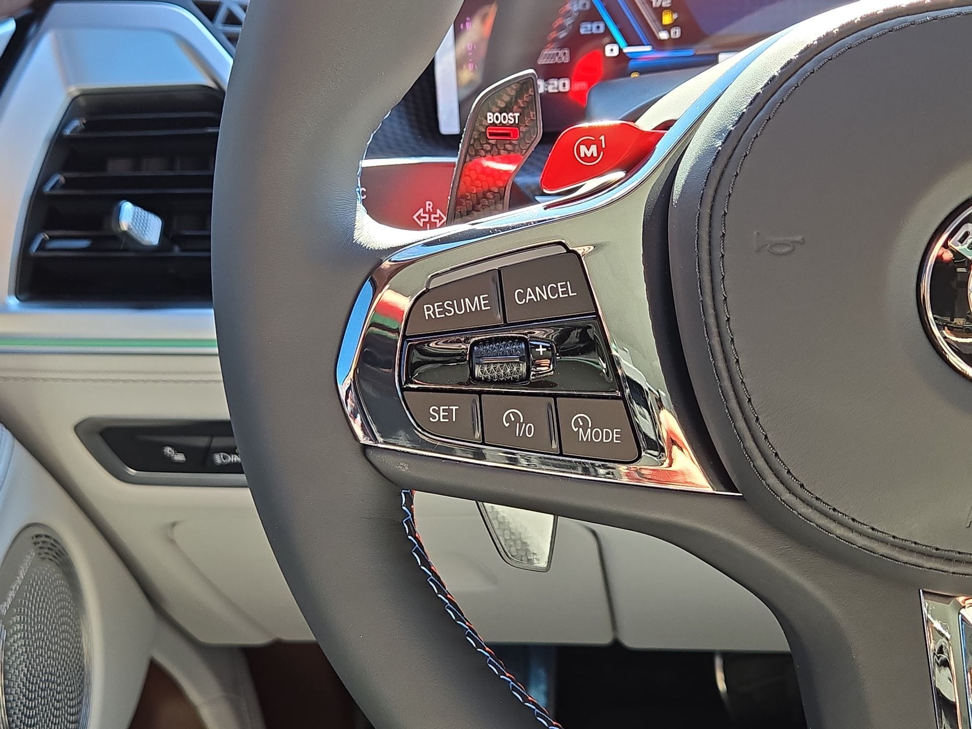 2026 BMW XM Base - Photo 21