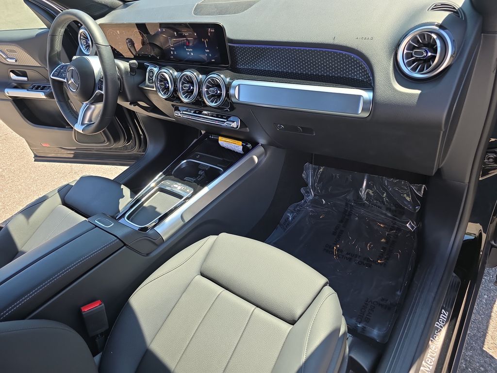 2025 Mercedes-Benz GLB Base - Photo 13