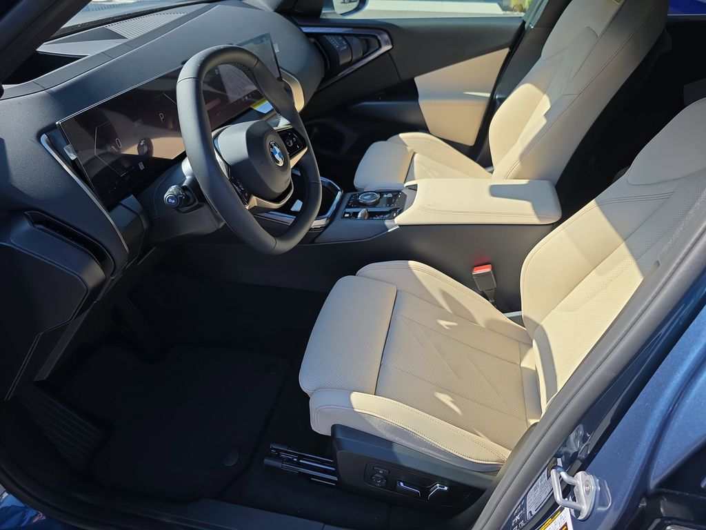2025 BMW X3 30 - Photo 8