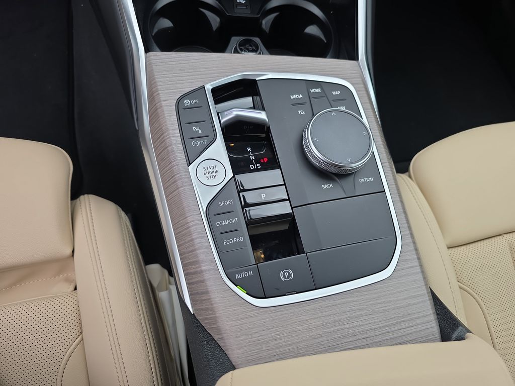 2026 BMW 3 Series 330i - Photo 17