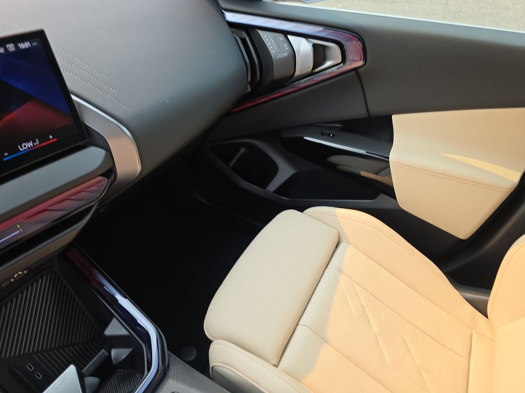2026 BMW X3 30 - Photo 32
