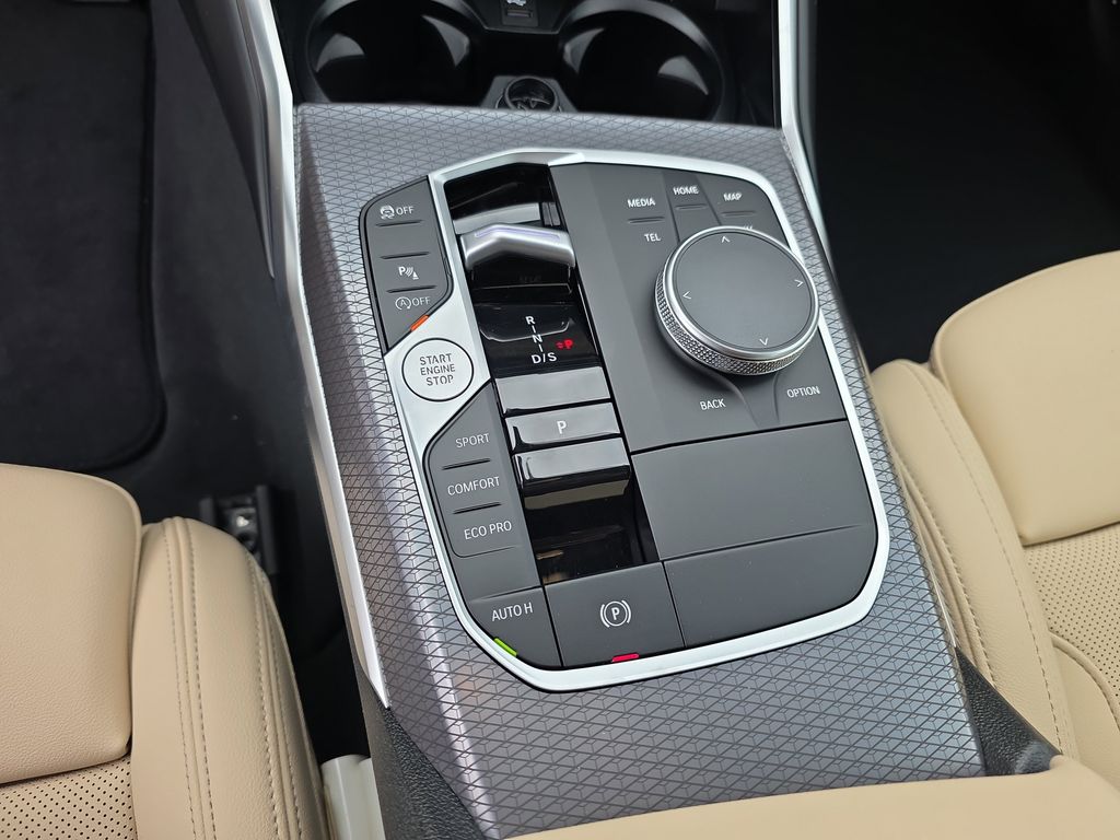 2026 BMW 3 Series 330i - Photo 17