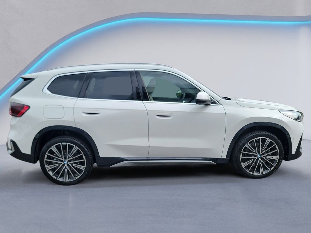 2025 Bmw X1 XDrive28i photo 3