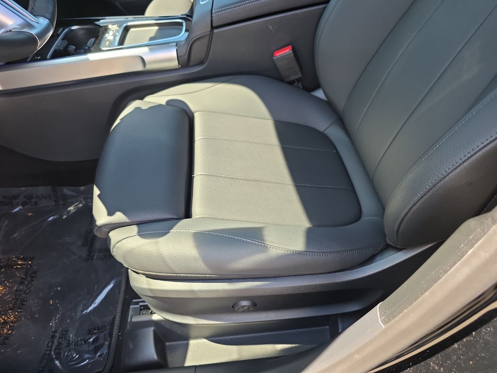 2025 Mercedes-Benz GLB Base - Photo 20