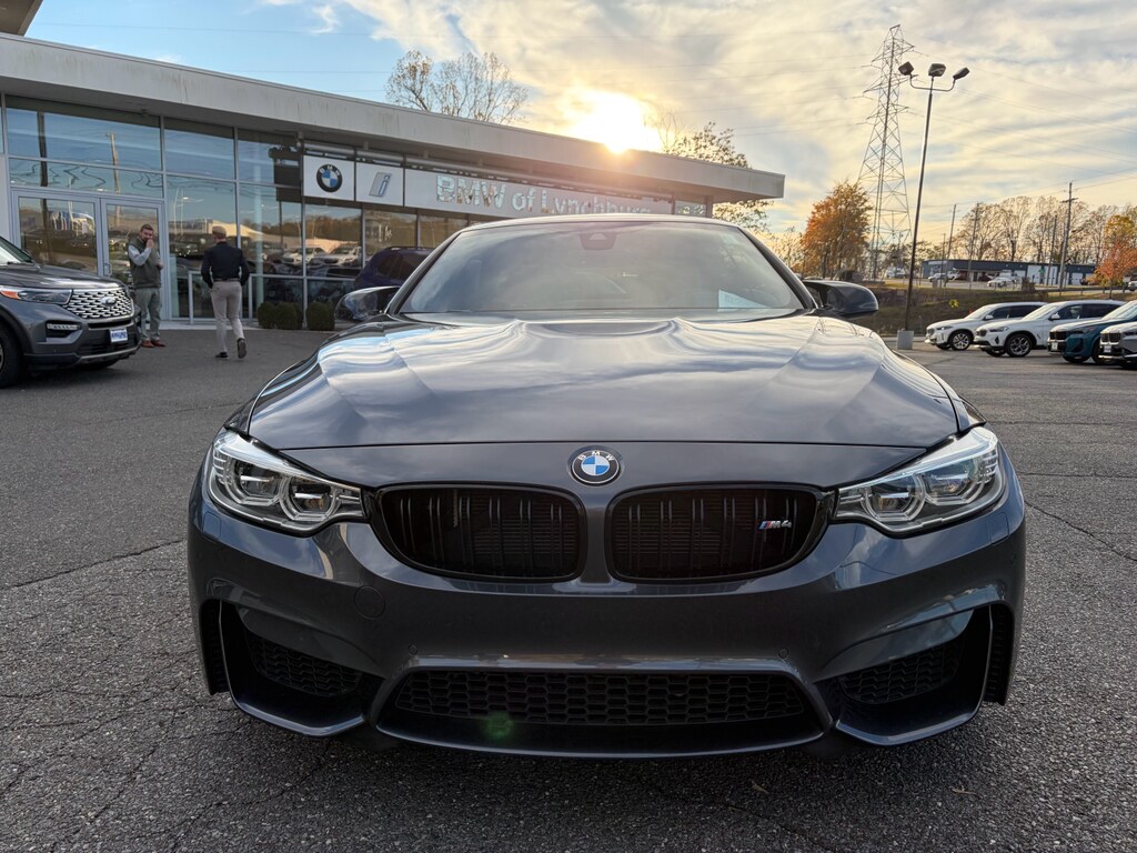 2017 Bmw M4 Convertible photo 2