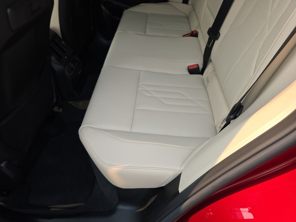 2026 BMW X3 30 - Photo 18