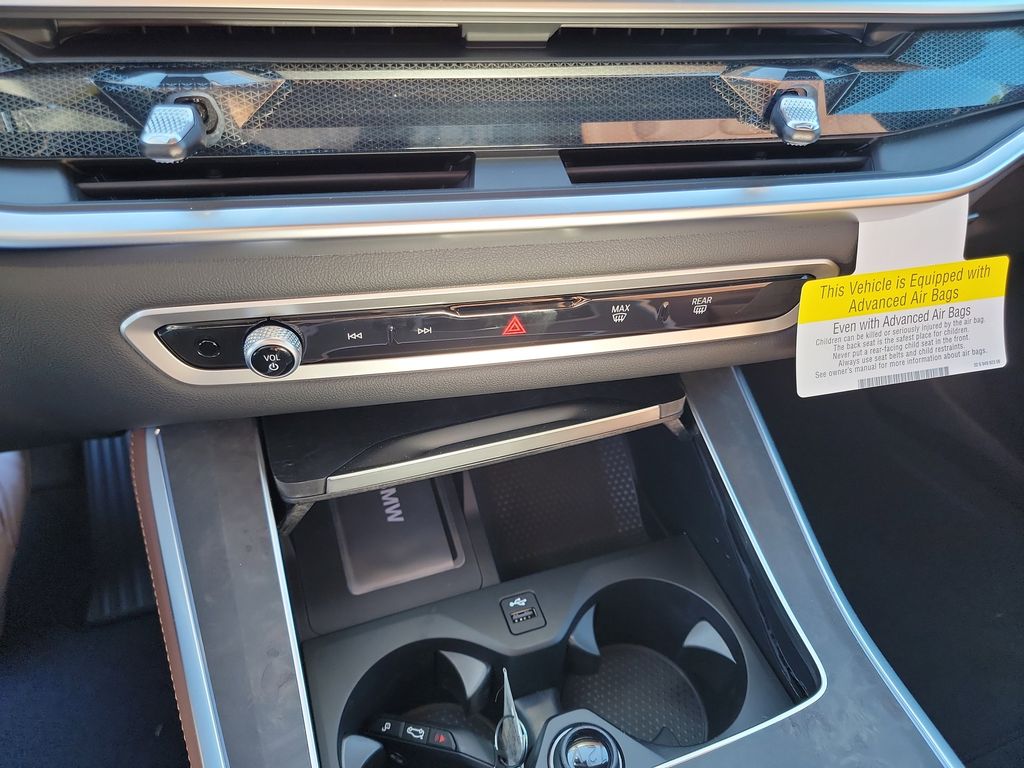 2026 BMW X5 50e - Photo 15