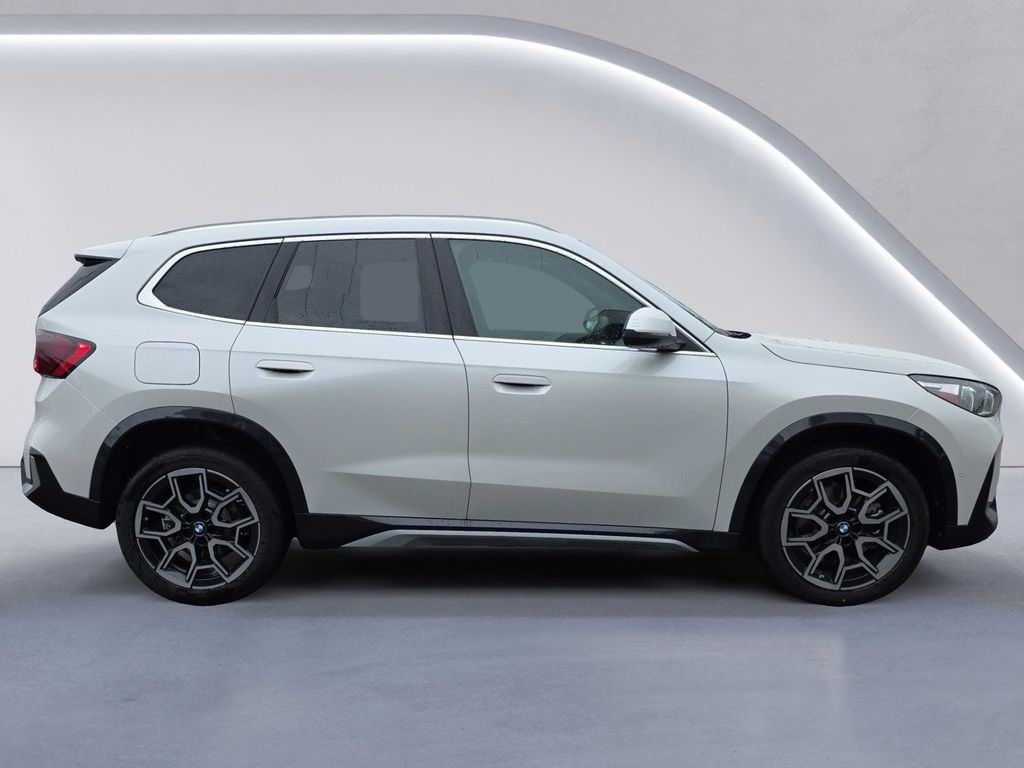 2026 Bmw X1 XDrive28i photo 3