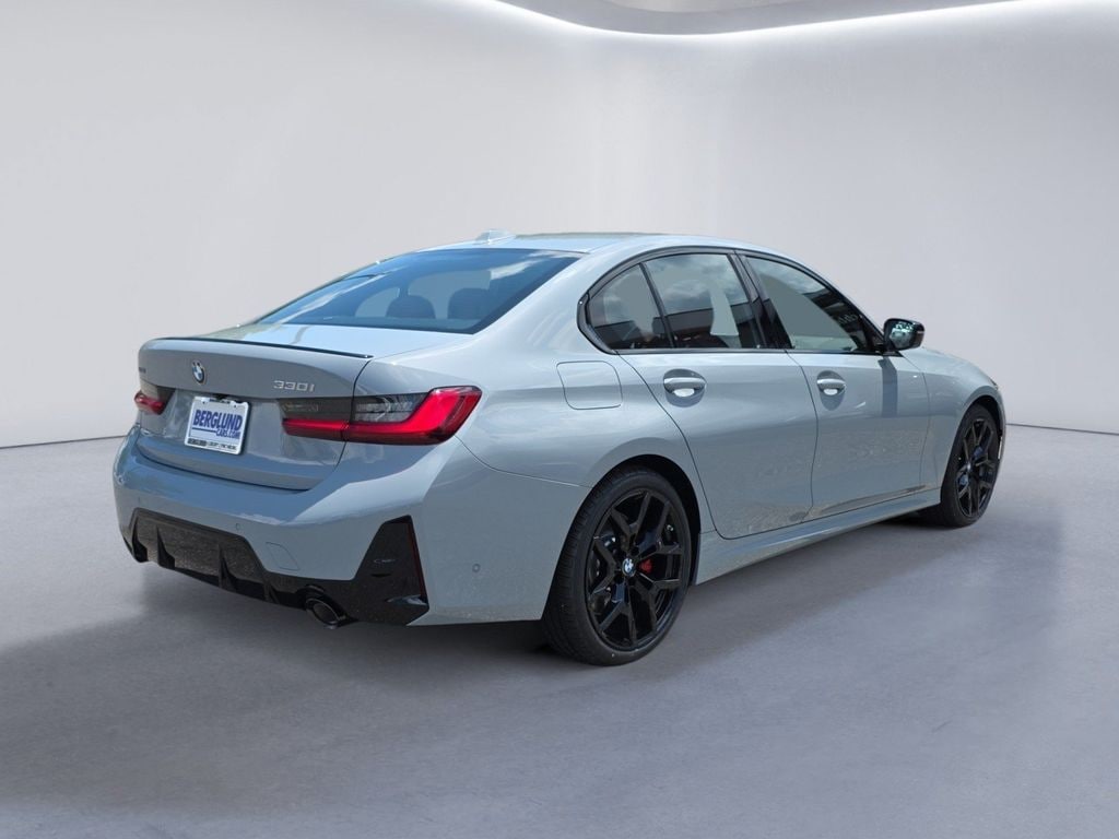 New 2026 BMW 330i xDrive Sedan