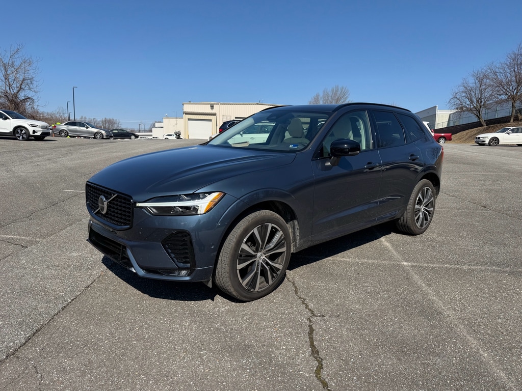 Used 2023 Volvo XC60 B5 AWD Plus Dark SUV