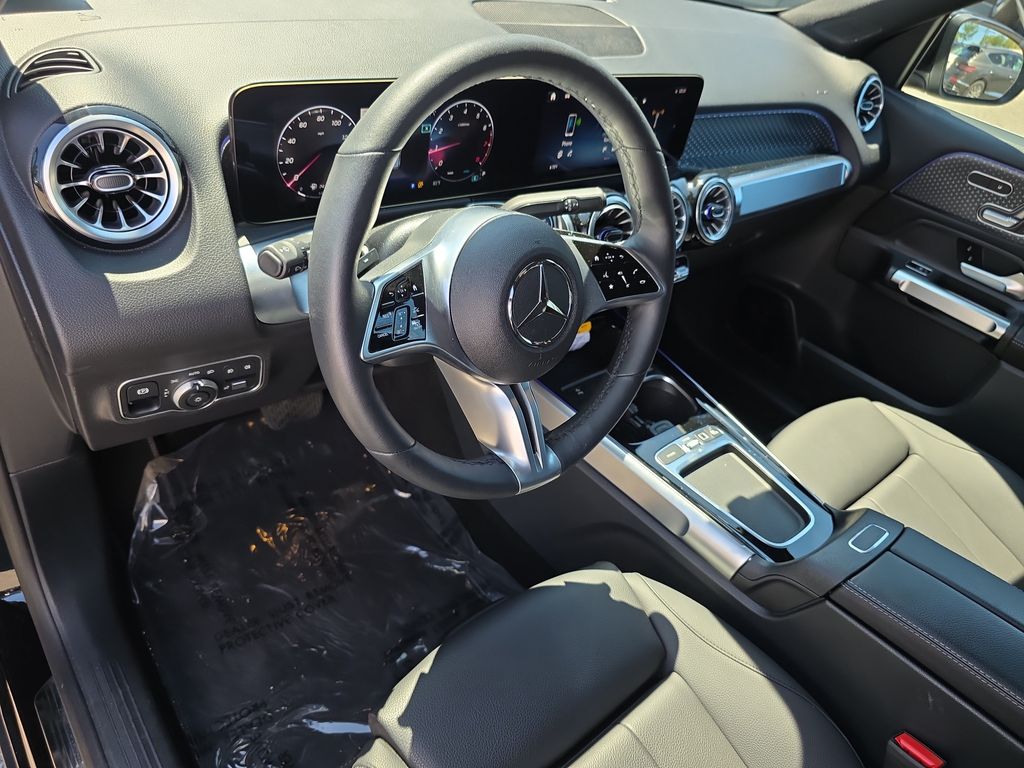 2025 Mercedes-Benz GLB Base - Photo 9