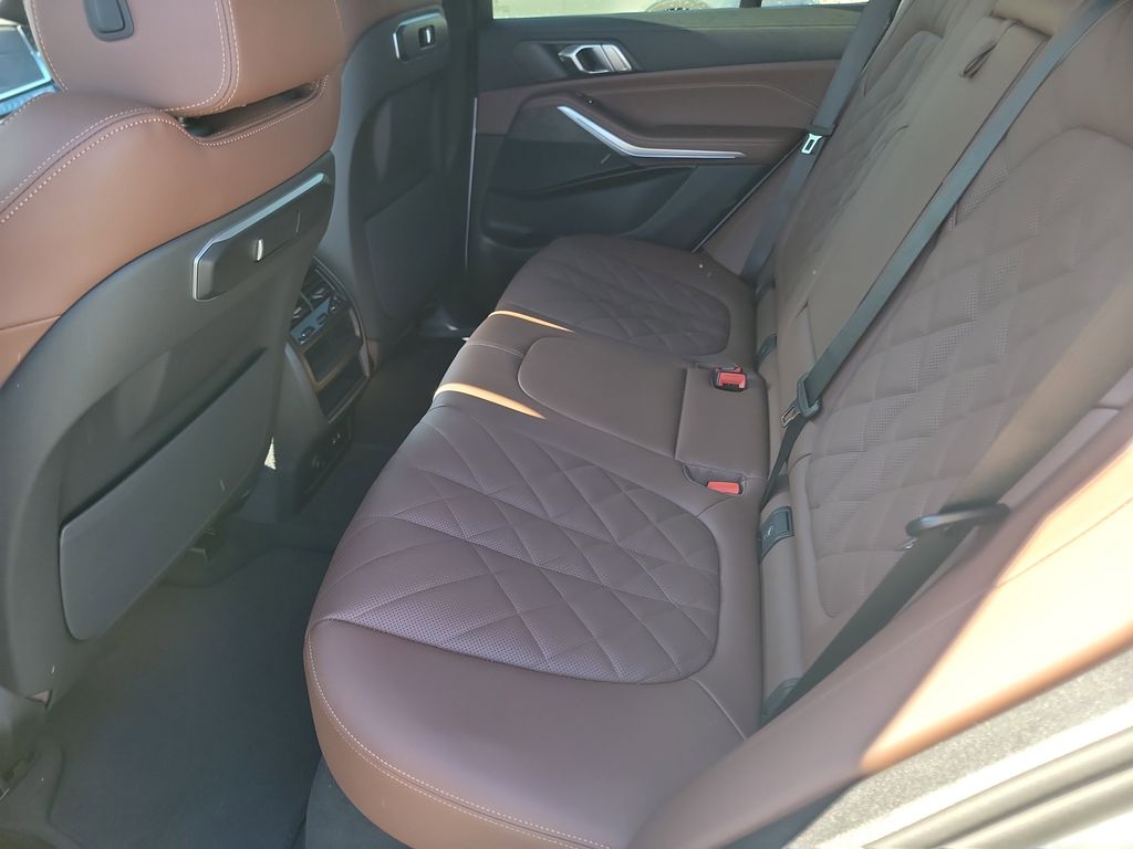 2026 BMW X5 50e - Photo 9