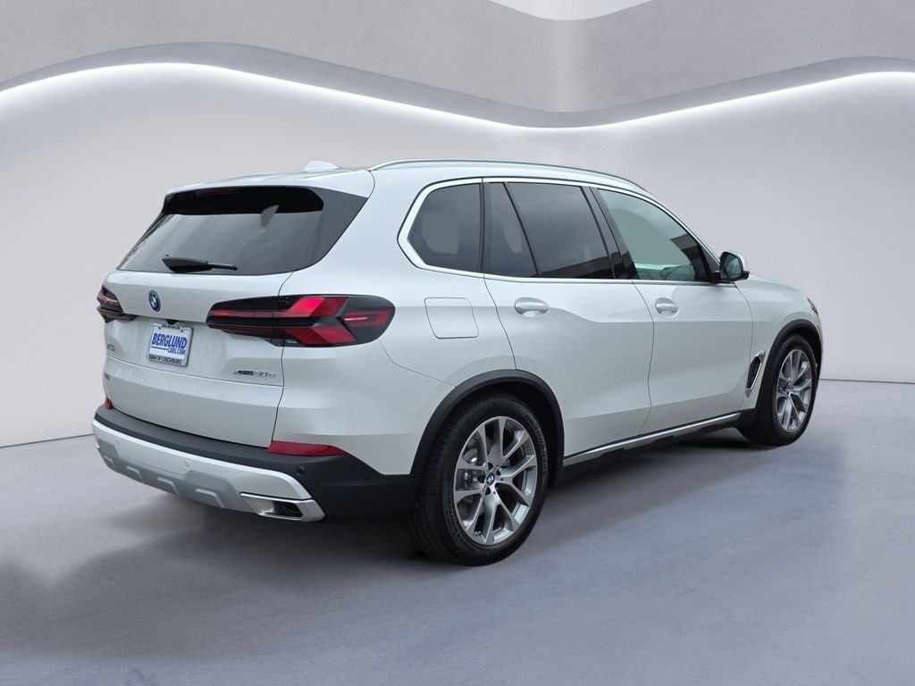 New 2026 BMW X5 PHEV xDrive50e SUV
