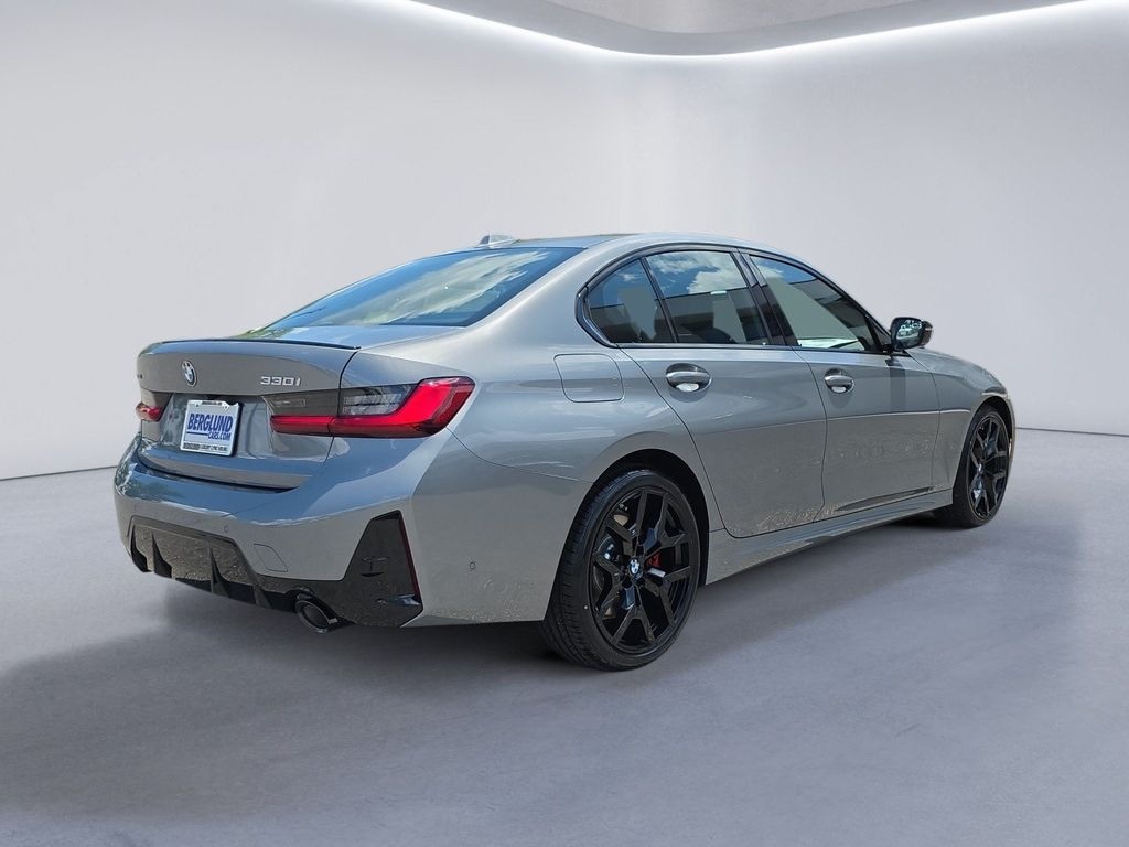 New 2026 BMW 330i xDrive Sedan