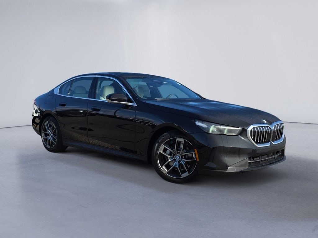New 2026 BMW 530i xDrive Sedan