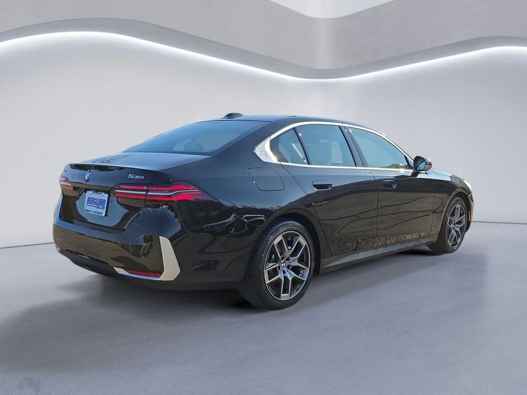 New 2026 BMW 530i xDrive Sedan