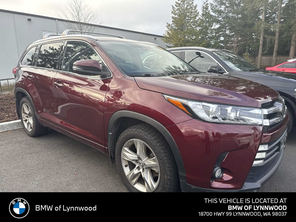 Used 2017 Toyota Highlander Limited V6 SUV