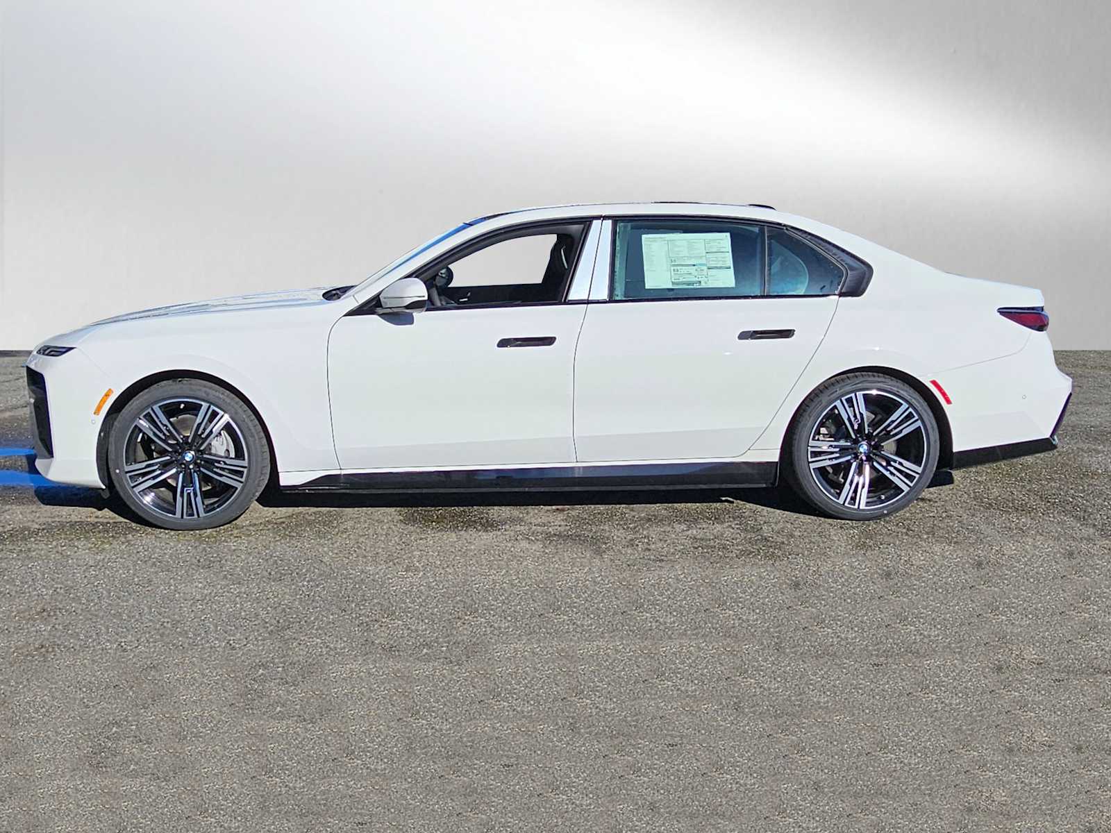 2024 Bmw i7 xDrive60 photo 2