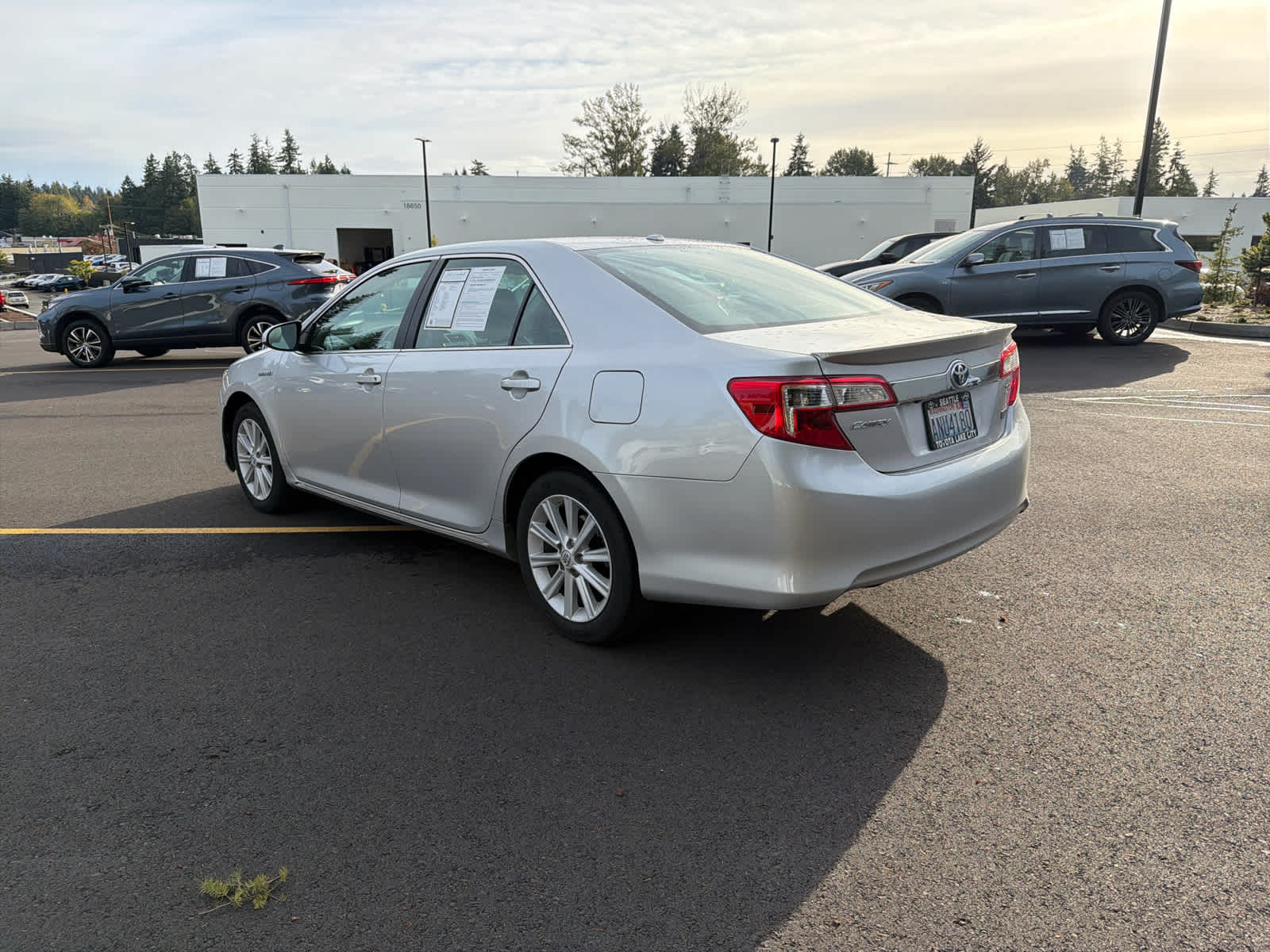 2013 Toyota Camry Hybrid LE photo 3