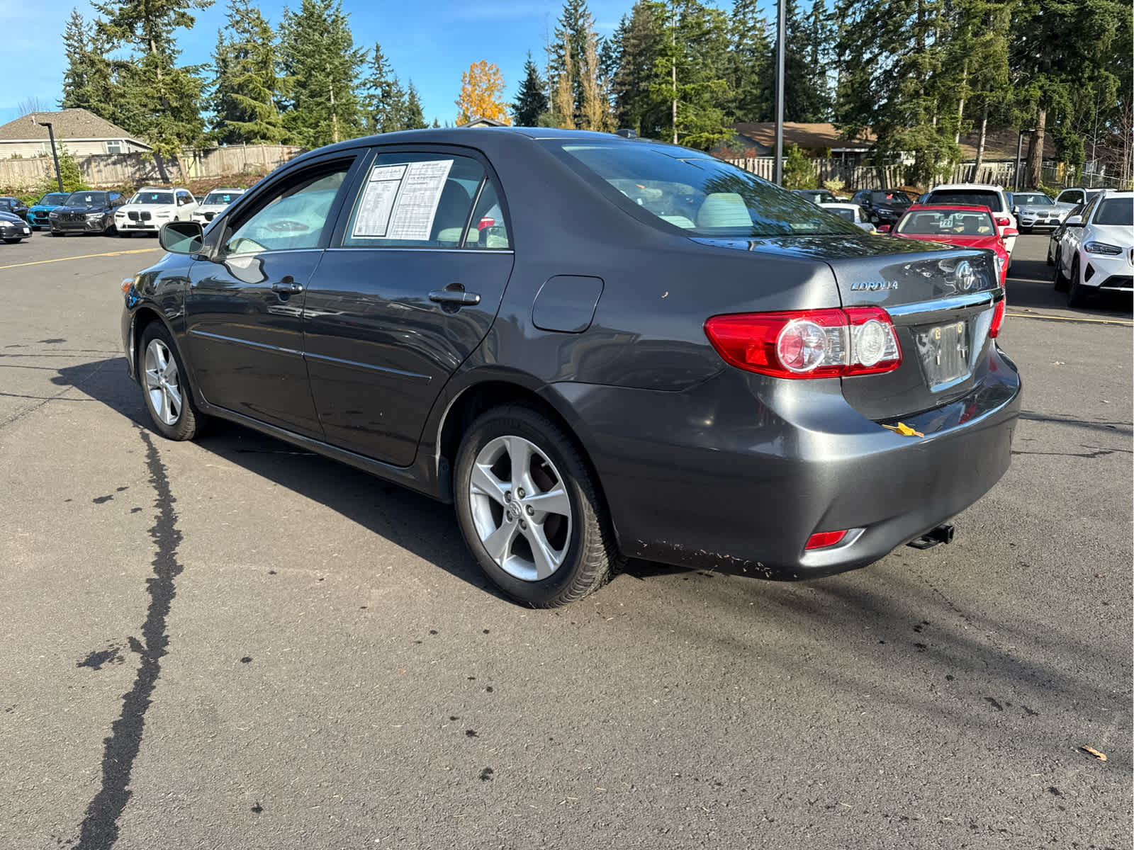 2013 Toyota Corolla LE photo 3