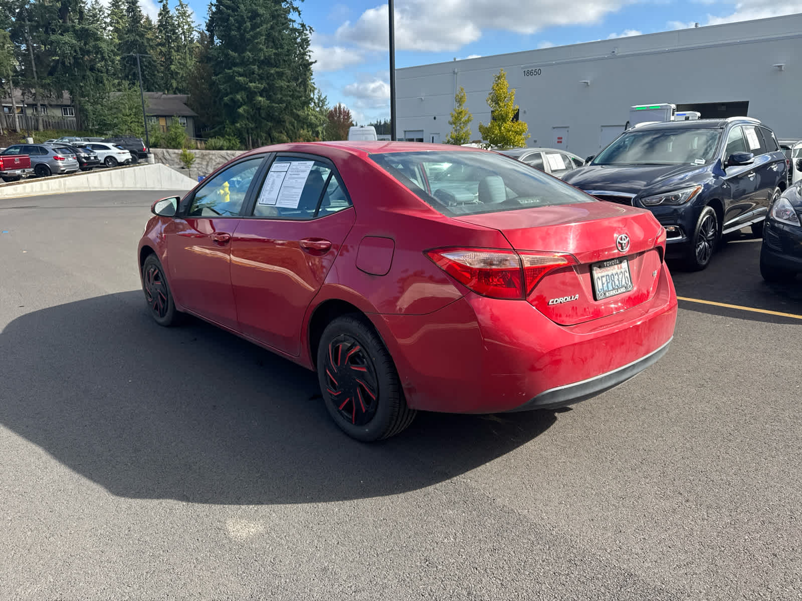 2019 Toyota Corolla LE photo 3