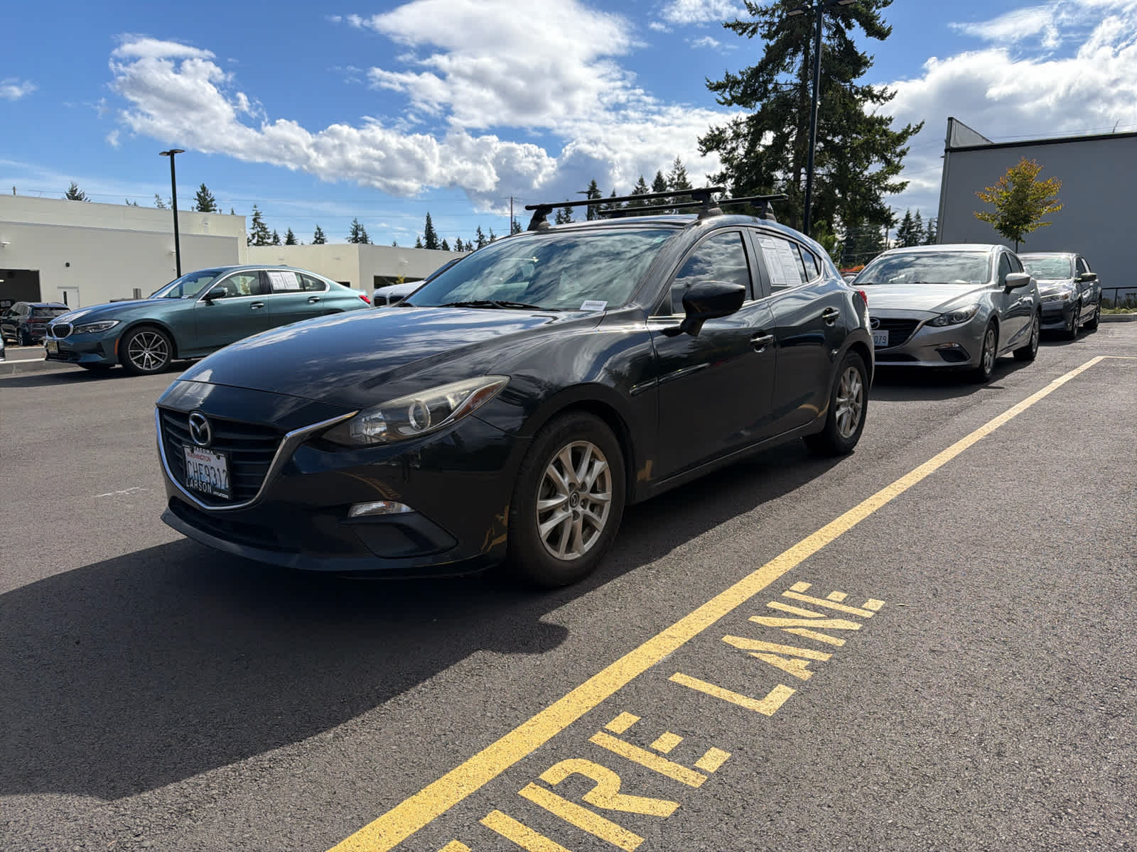 2014 Mazda Mazda3 Grand Touring Hatchback photo 2