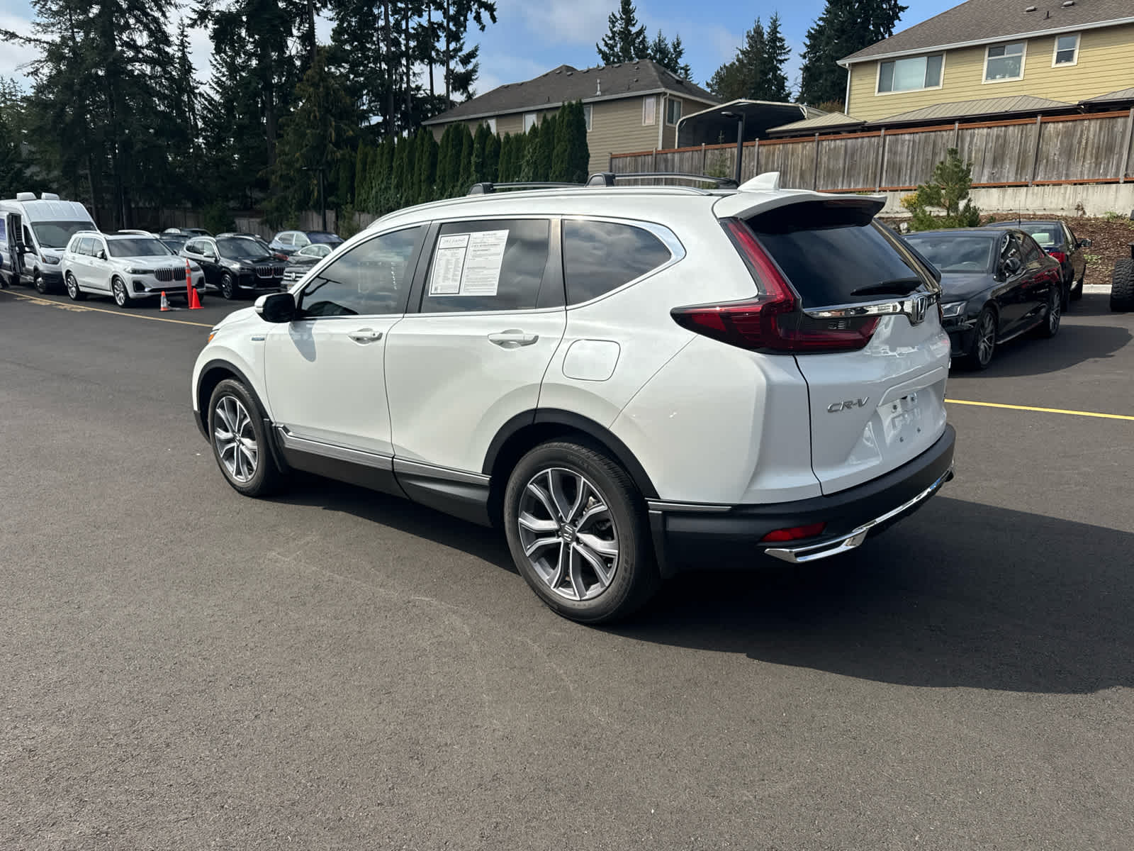2021 Honda CR-V Hybrid Touring photo 3