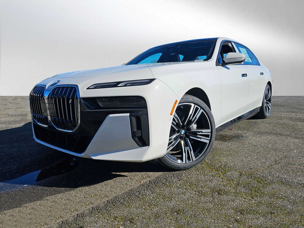 Used 2024 BMW i7 xDrive60 Sedan
