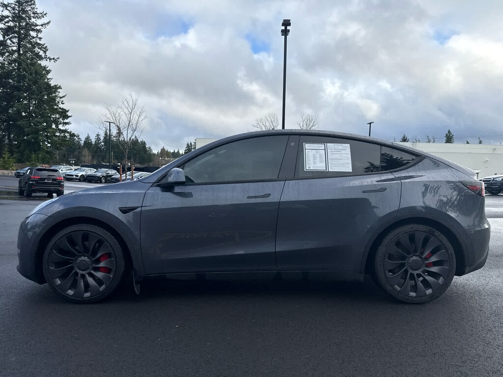 Used 2022 Tesla Model Y Performance SUV