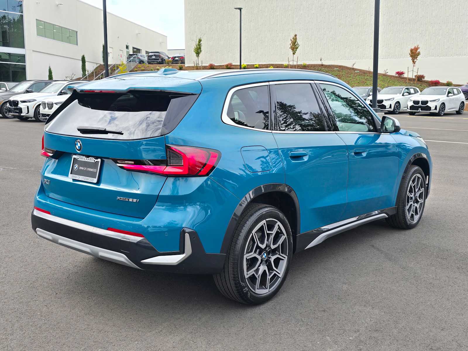 2023 Bmw X1 XDrive28i photo 3