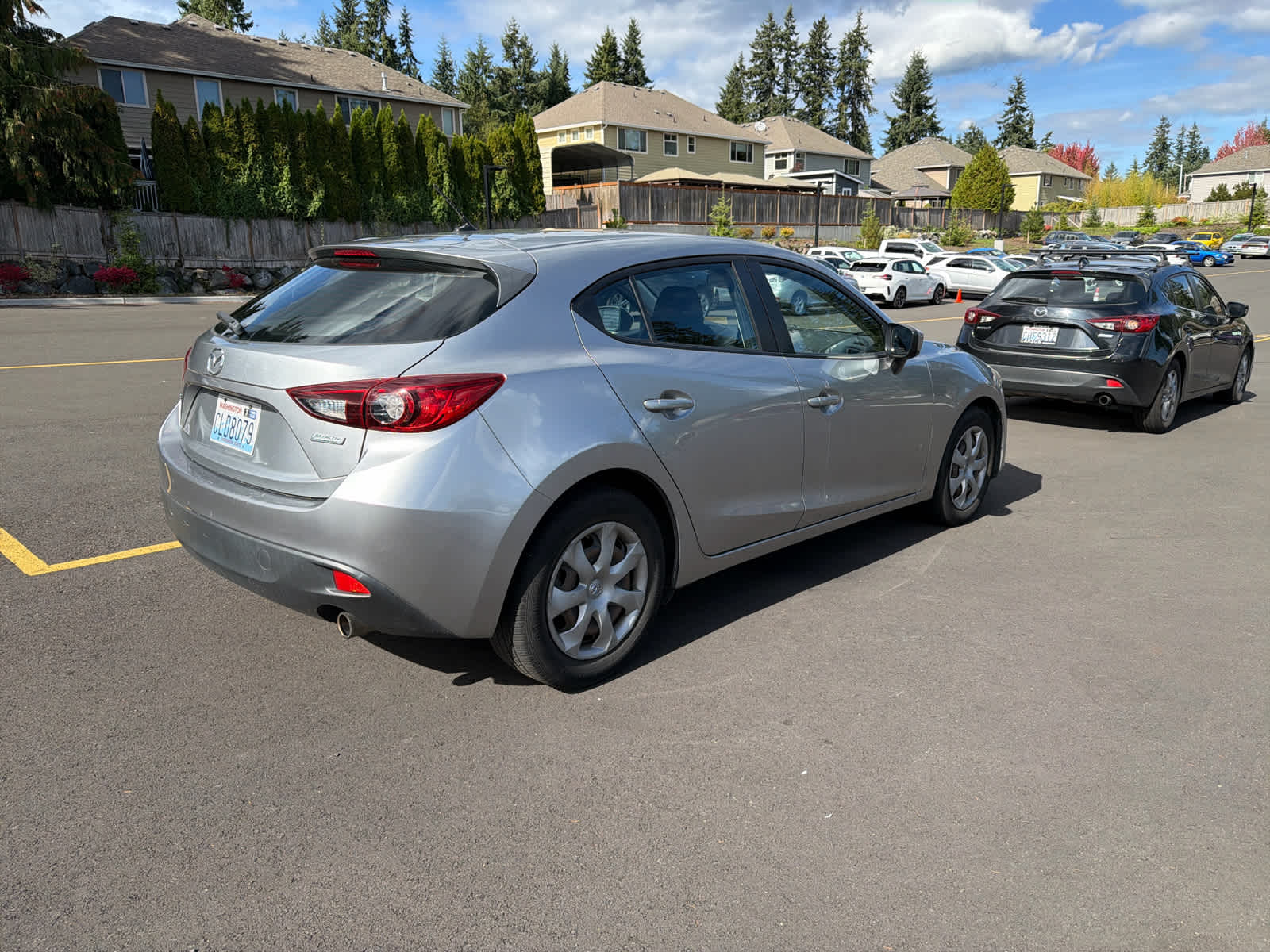 2014 Mazda Mazda3 i Sport Hatchback photo 4