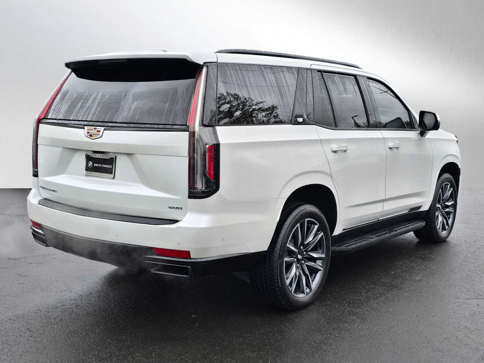 2024 Cadillac Escalade Sport photo 2