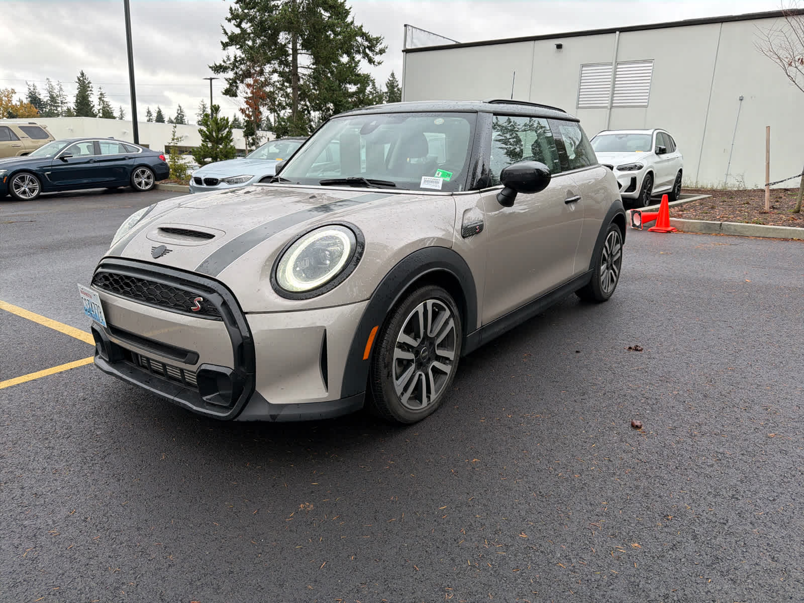 2023 Mini Cooper 2 Door Hardtop S photo 2