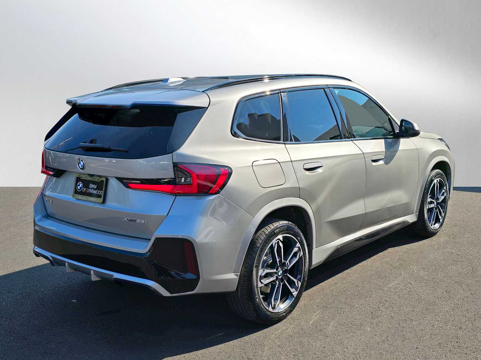 2025 Bmw X1 XDrive28i photo 3