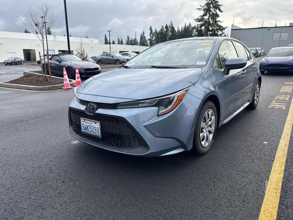 Used 2020 Toyota Corolla LE Sedan