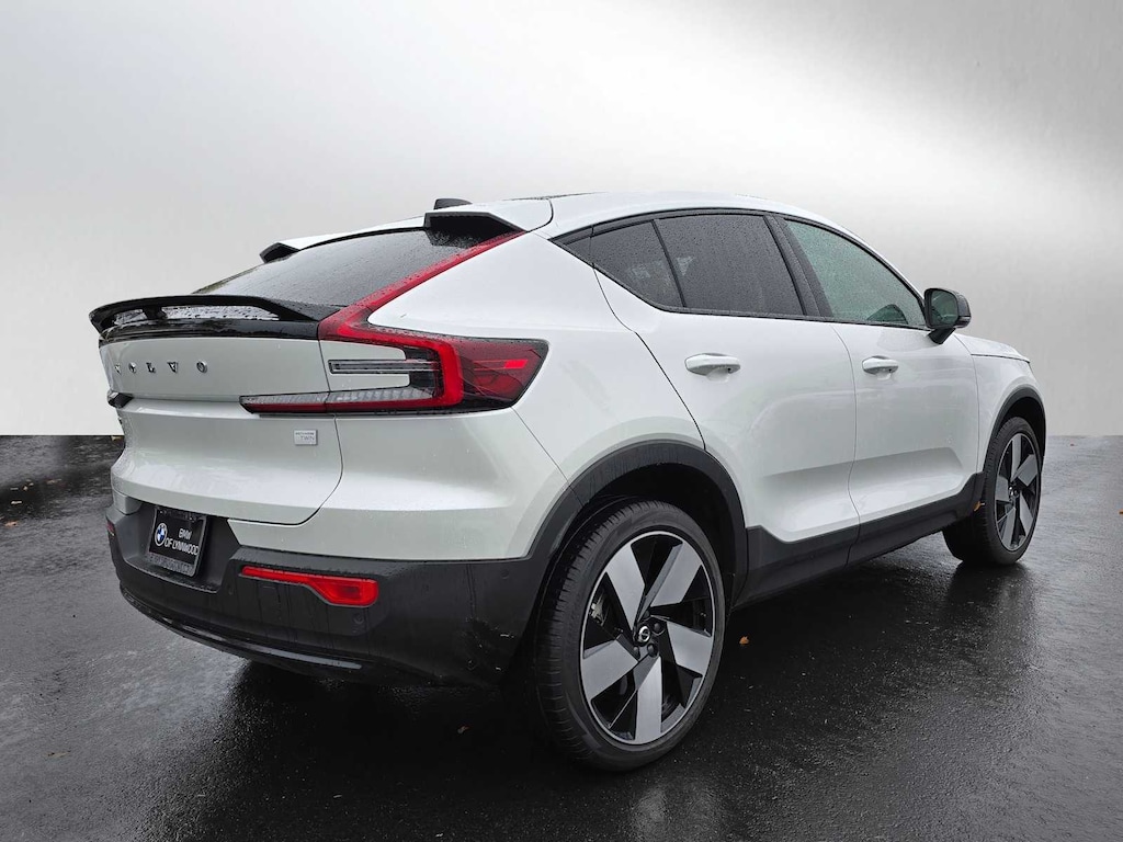 Used 2024 Volvo C40 Recharge Pure Electric Twin Ultimate SUV