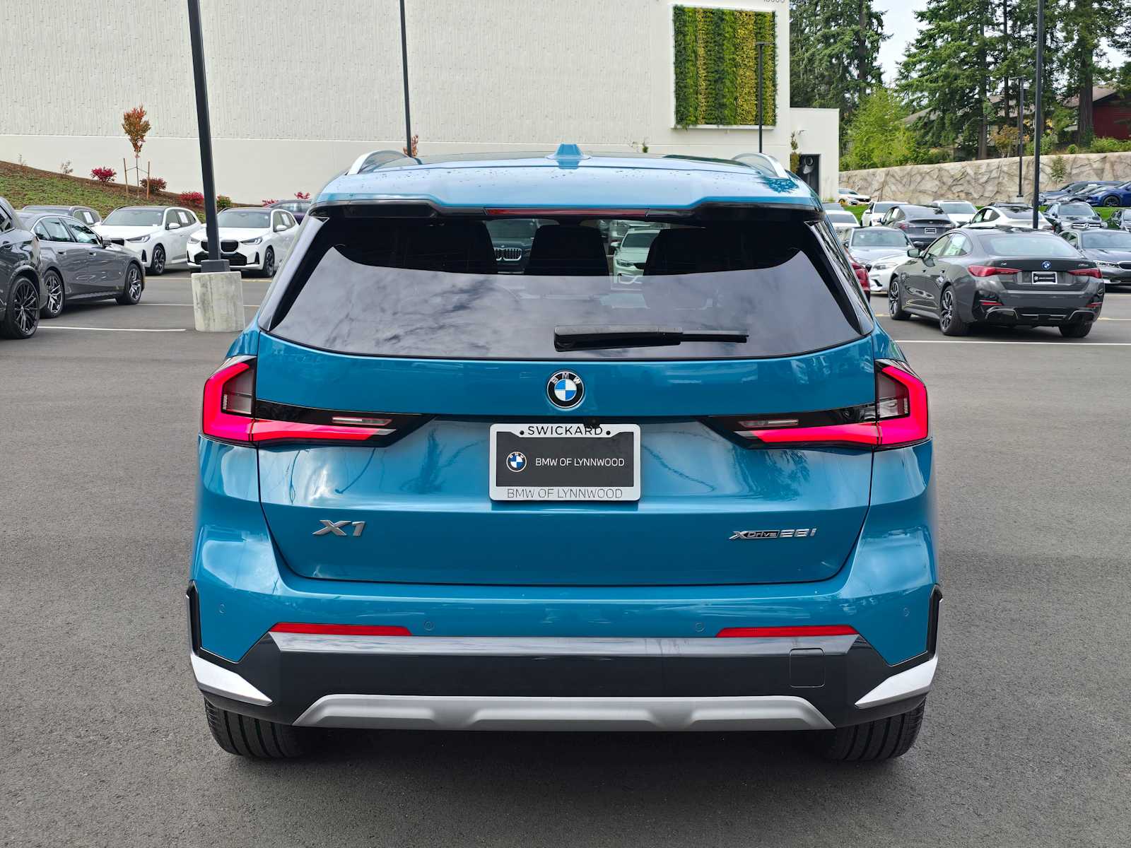 2023 Bmw X1 XDrive28i photo 4